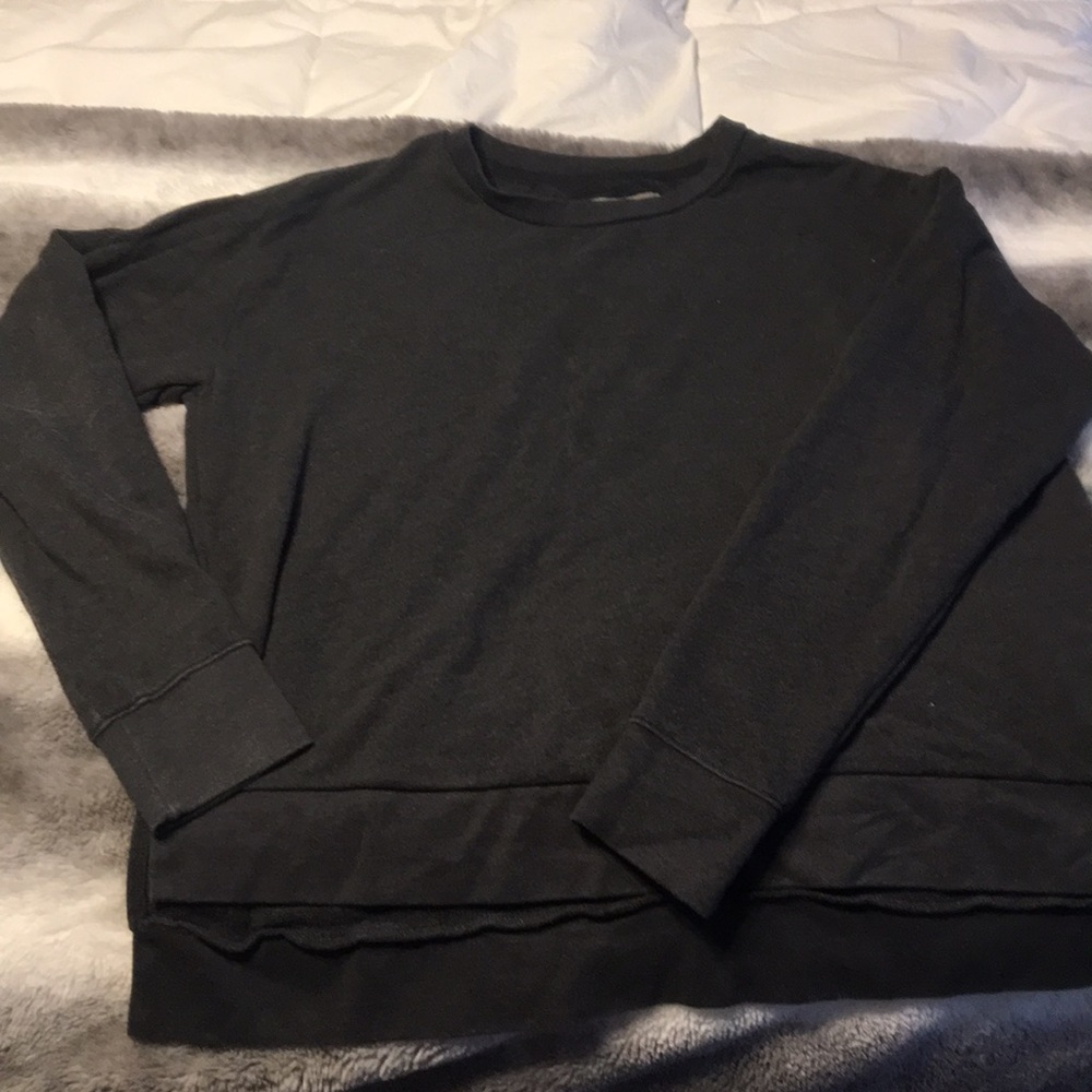 sweatshirt/sweater